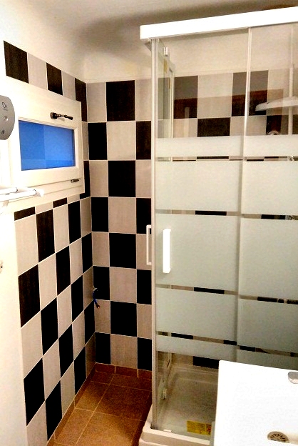 salle de bain de la maison de location d'Aiguines